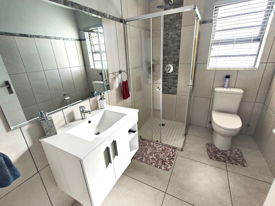 3 Bedroom Property for Sale in Admirals Park Western Cape